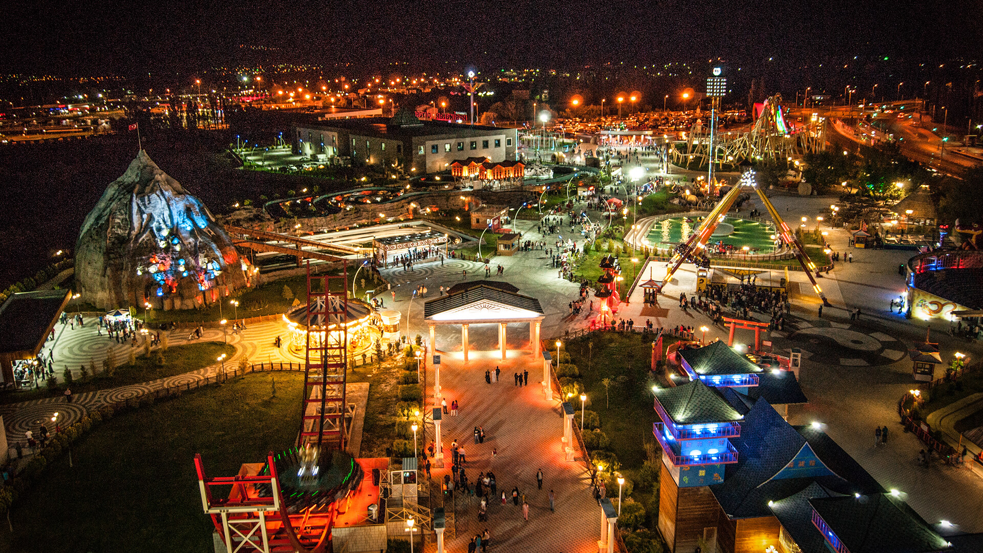alper aksoy mimarlik mazakaland eglence dunyasi